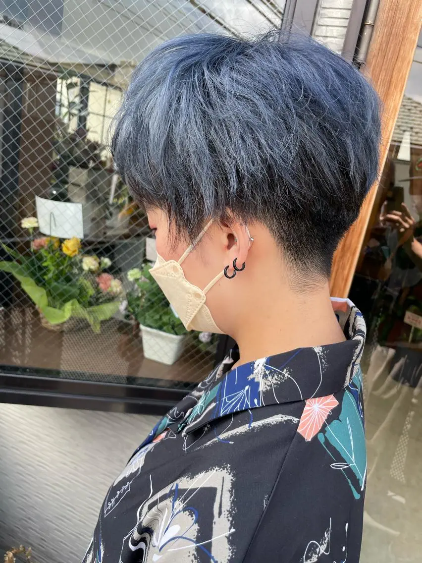 ショート カラー 平田 怜のヘアスタイル