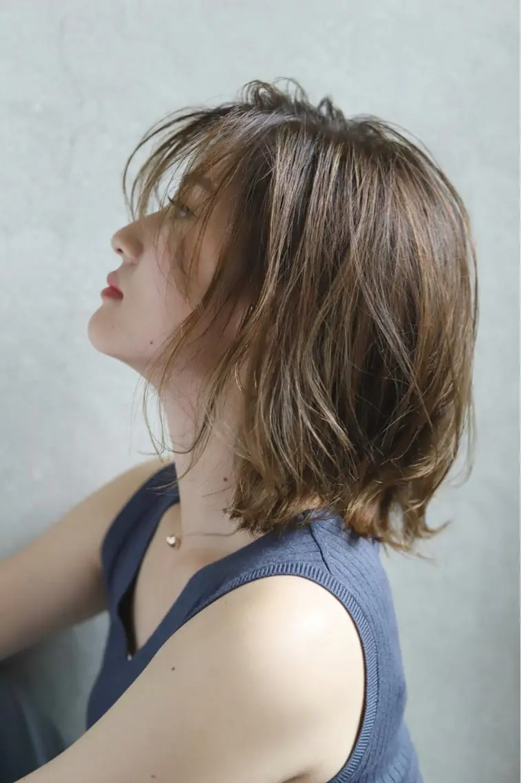 ミディアム カット ヘアカラー トリートメント 落合 妙佳のヘアスタイル