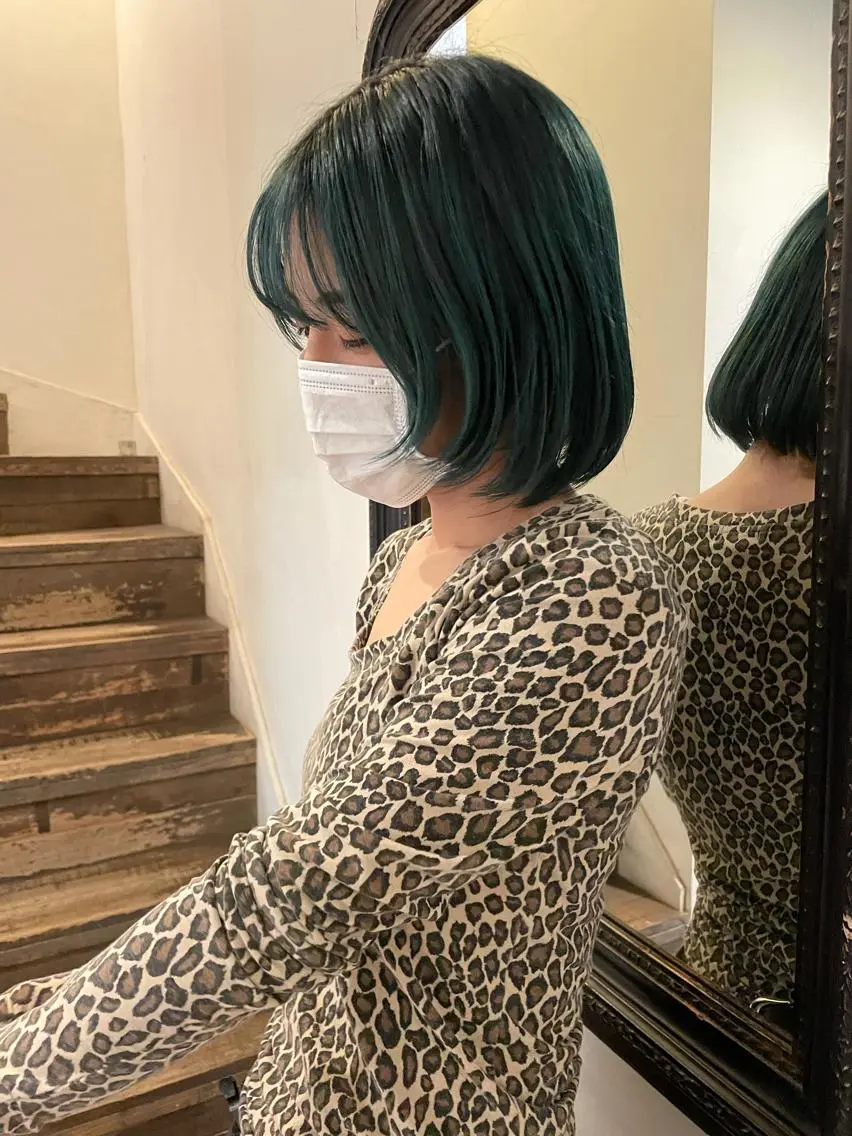 ショート カラー 大人girly🛋️ 🤍yukakoのヘアスタイル