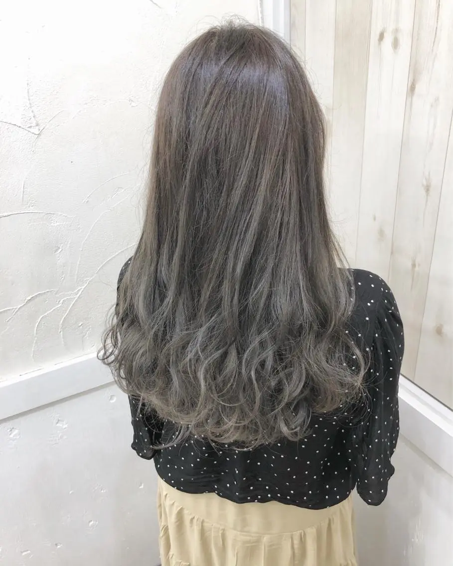 ロング レイヤーカット Loob.TOKYO MIYA🌈のヘアスタイル
