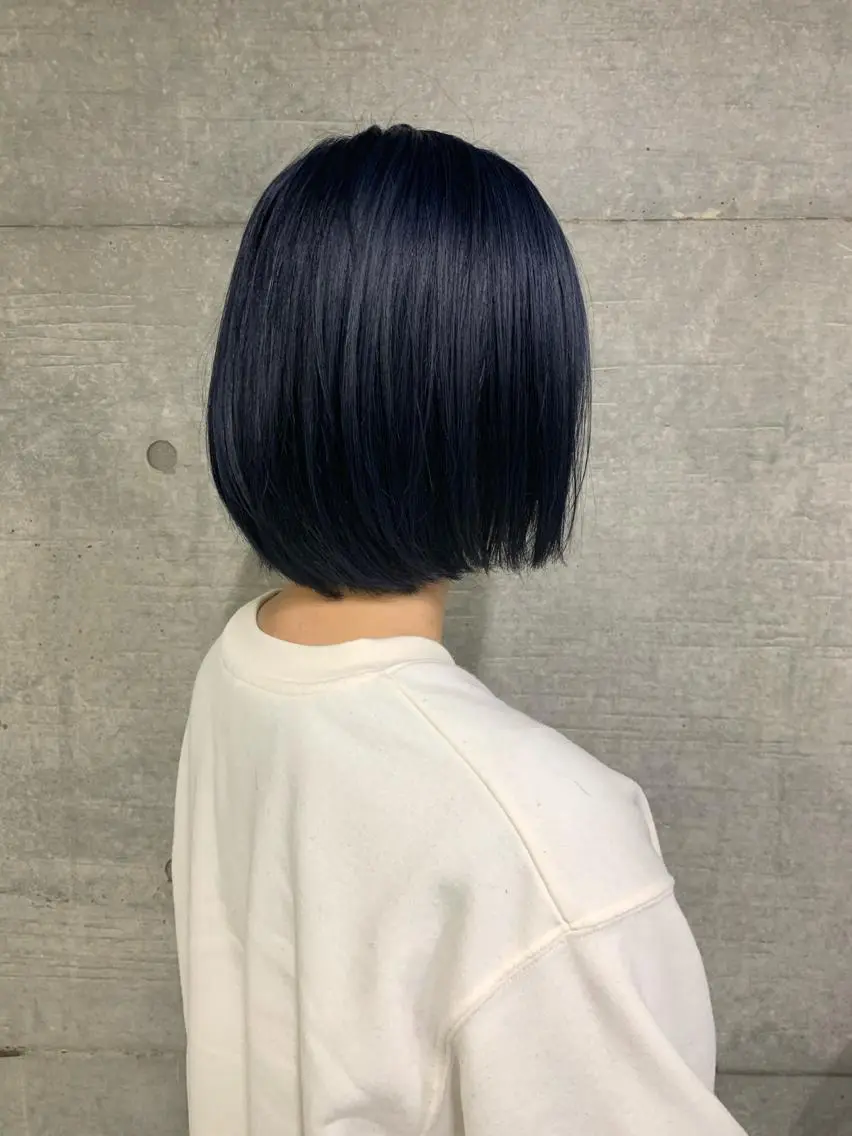 セミロング カラー メンズ 黒髪 ブルーカラー ブルーブラック ブルージュ ネイビーカラー ヘアカラー トリートメント THE./ブリーチ 透感カラー/髪質改善のヘアスタイル