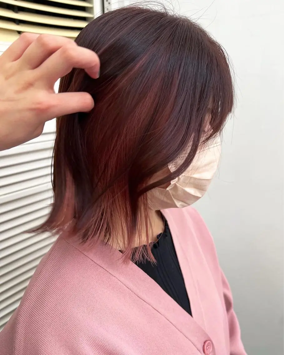 ミディアム カラー ピンクカラー 樽川 紗月のヘアスタイル