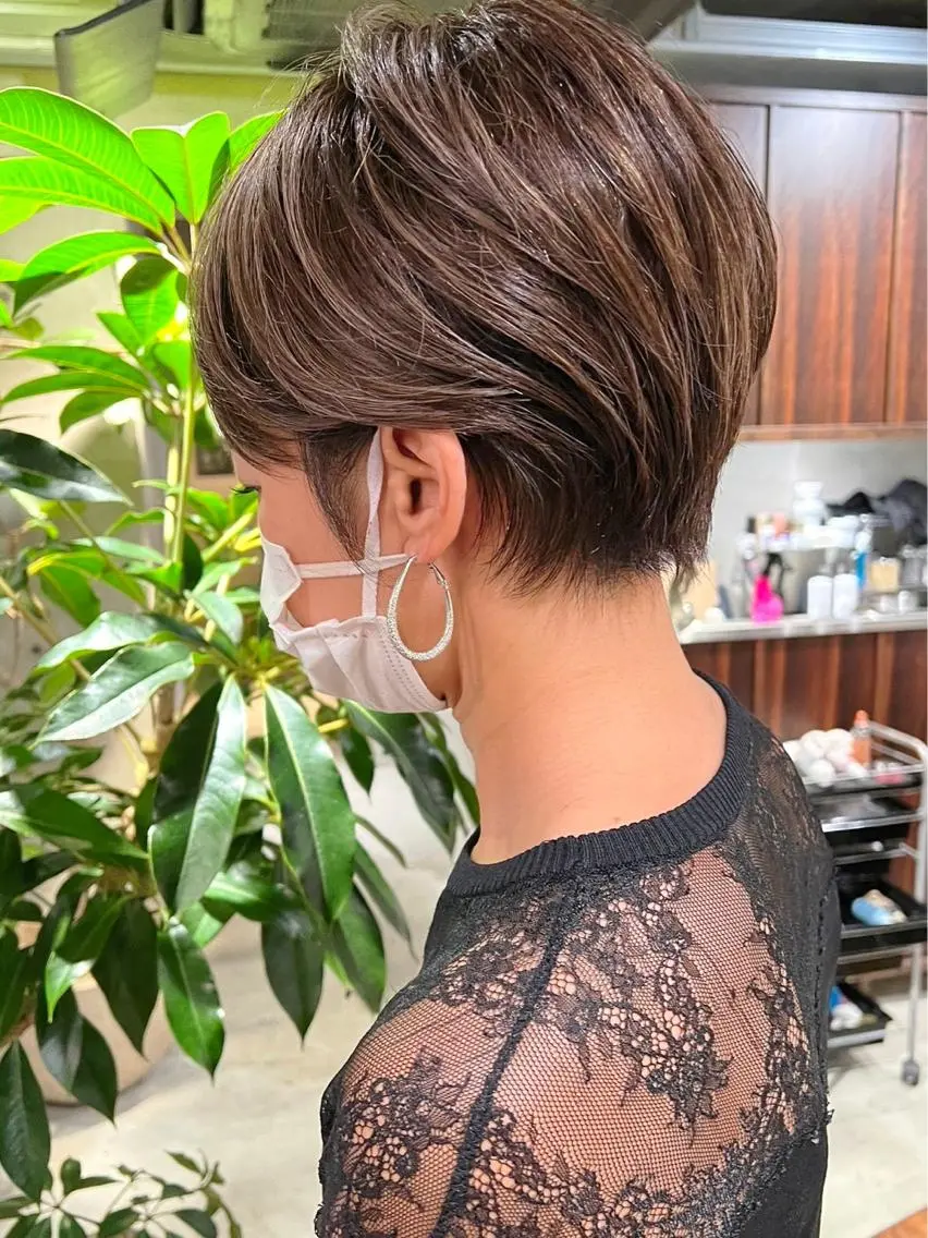 ショート ショートボブ ボブ ハイライト 髪質改善 レイヤーカット 横浜　店長 橋場優のヘアスタイル
