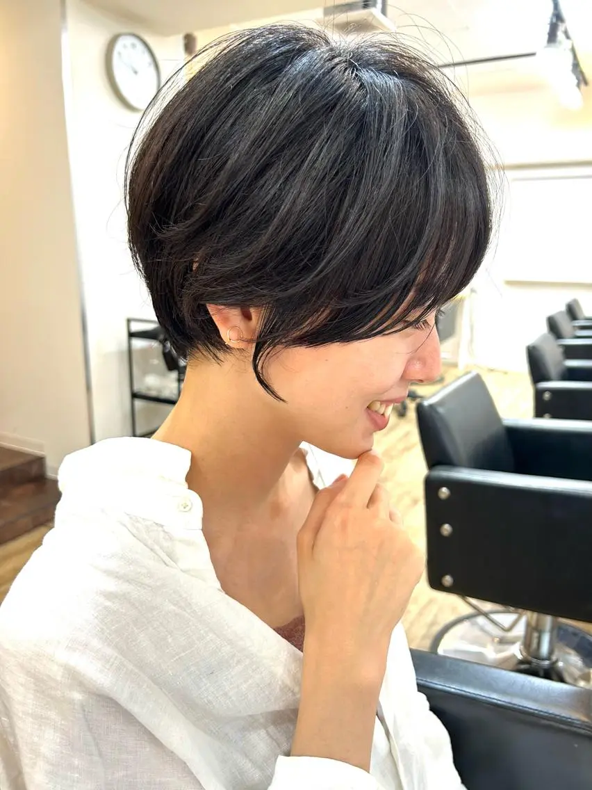 ショート カラー ブリーチ ケアブリーチ ダブルカラー ハイライトカラー イルミナカラー 中北篤志 ショートボブのヘアスタイル