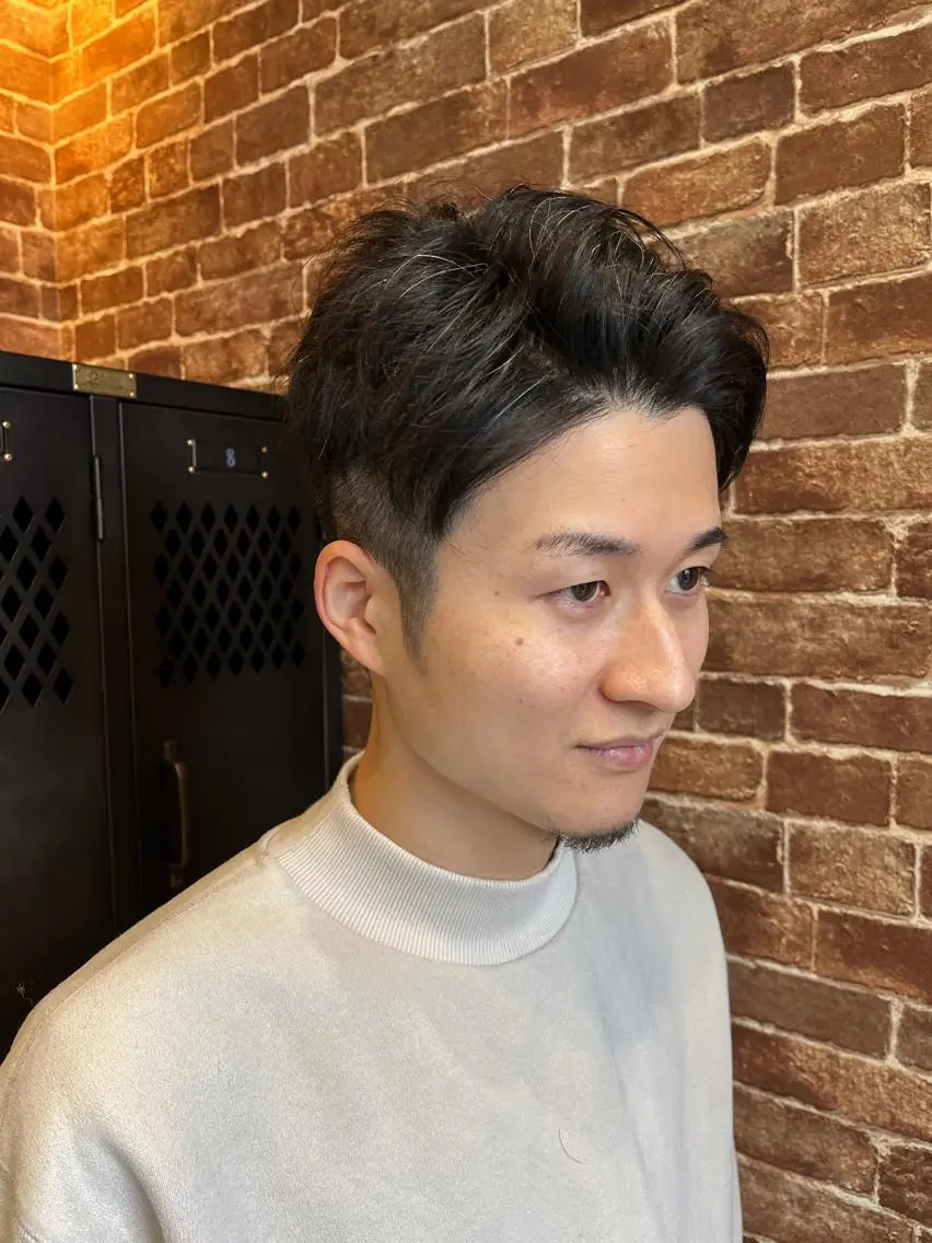 ショート カラー パーマ ヘアアレンジ メンズ キッズ ネイル マツエク・マツパ アイブロウ メンズブリーチ メンズハイライト メンズインナーカラー メンズ韓国風 ブリーチ 久木原 ゆりのヘアスタイル