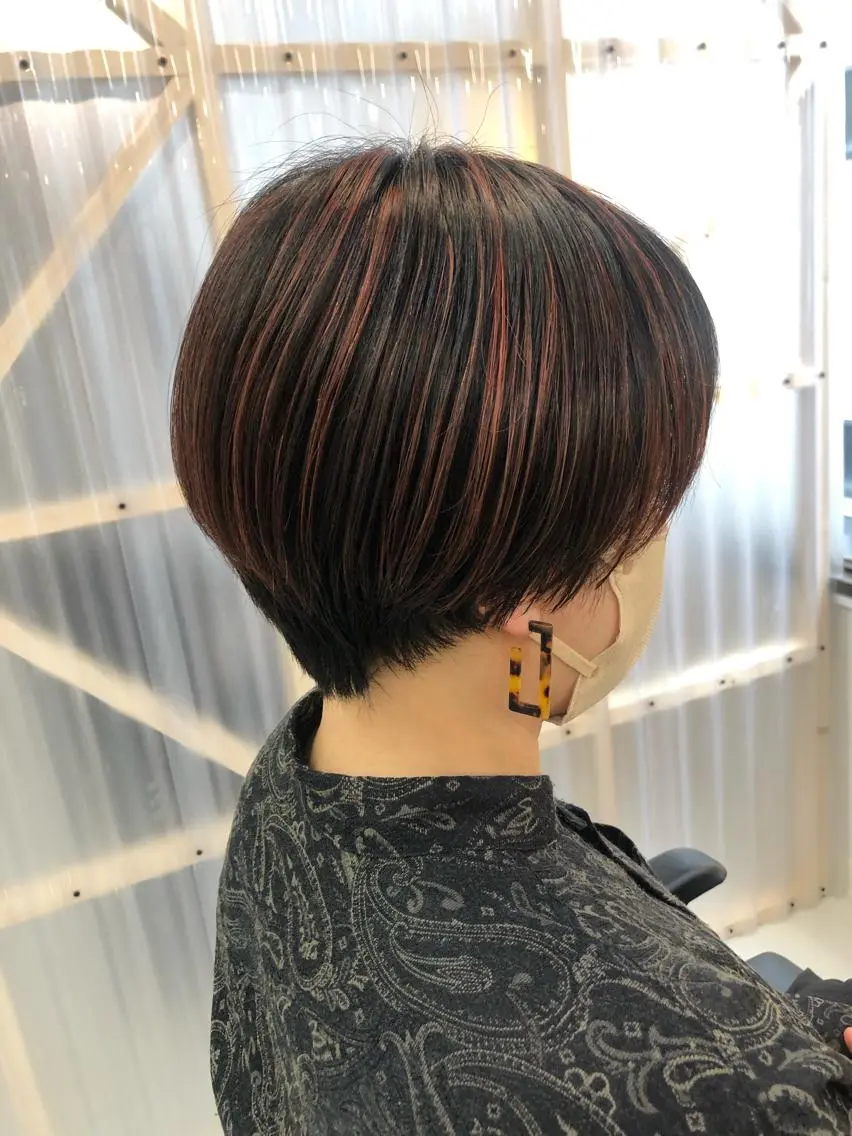 カラー ハイライトカラー 深見 真由のヘアスタイル
