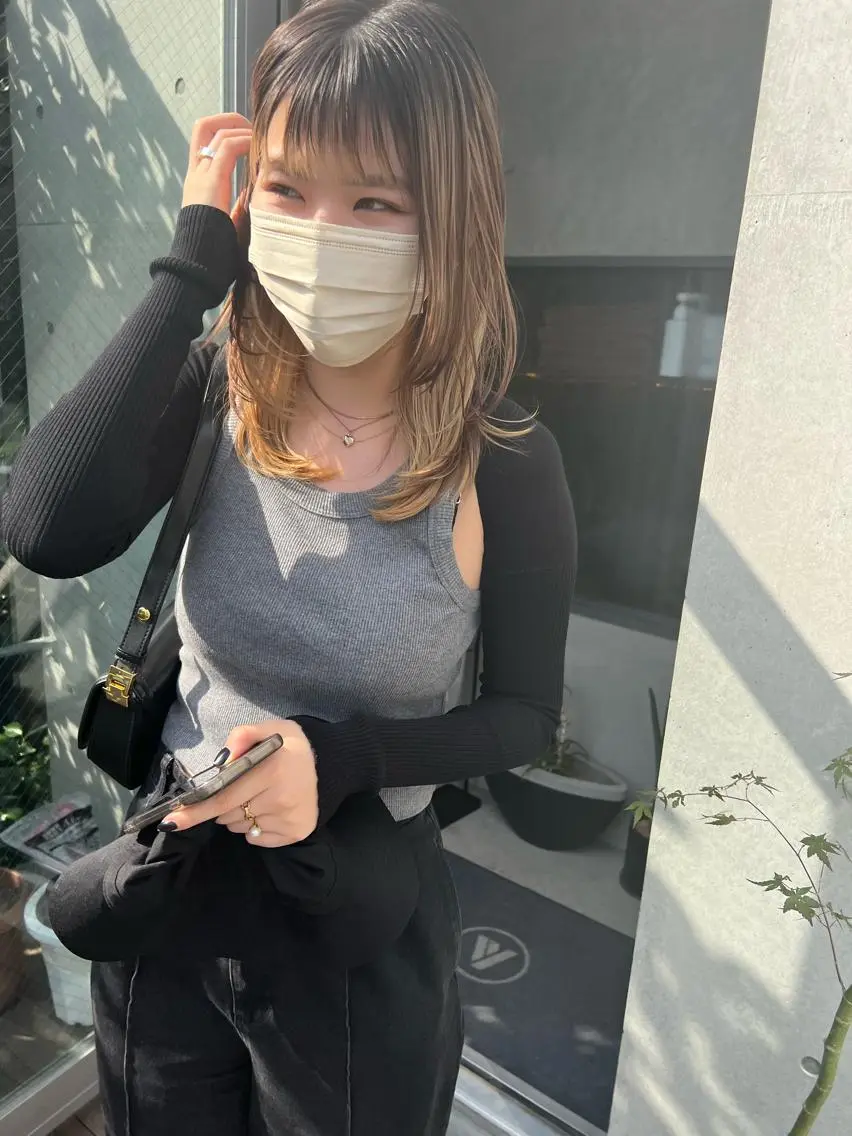 ミディアム レイヤーカット カット sakoda shunkiのヘアスタイル