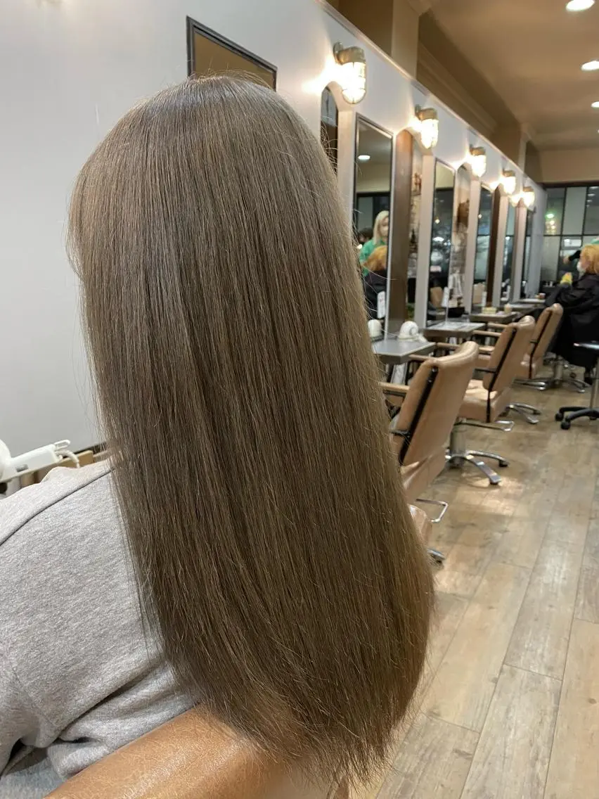 ロング カラー ベージュカラー 透明感カラー ヘアカラー トリートメント 特殊カラー特化 ✂️SHIAN フジのヘアスタイル