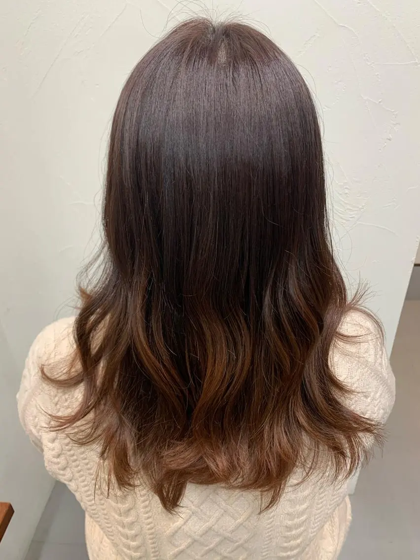 セミロング ピンクブラウン 三好 羽美のヘアスタイル