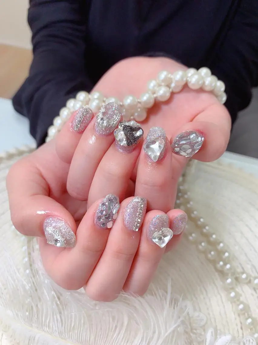 ネイル ハンドネイル ネイルサロンAiri 長さ出し·シンプルのネイルデザイン
