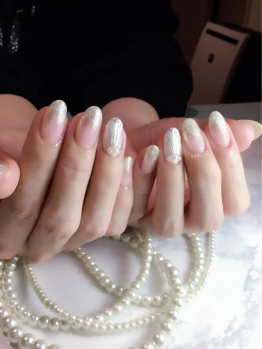 ネイル シルバー HALU ハルのネイルデザイン