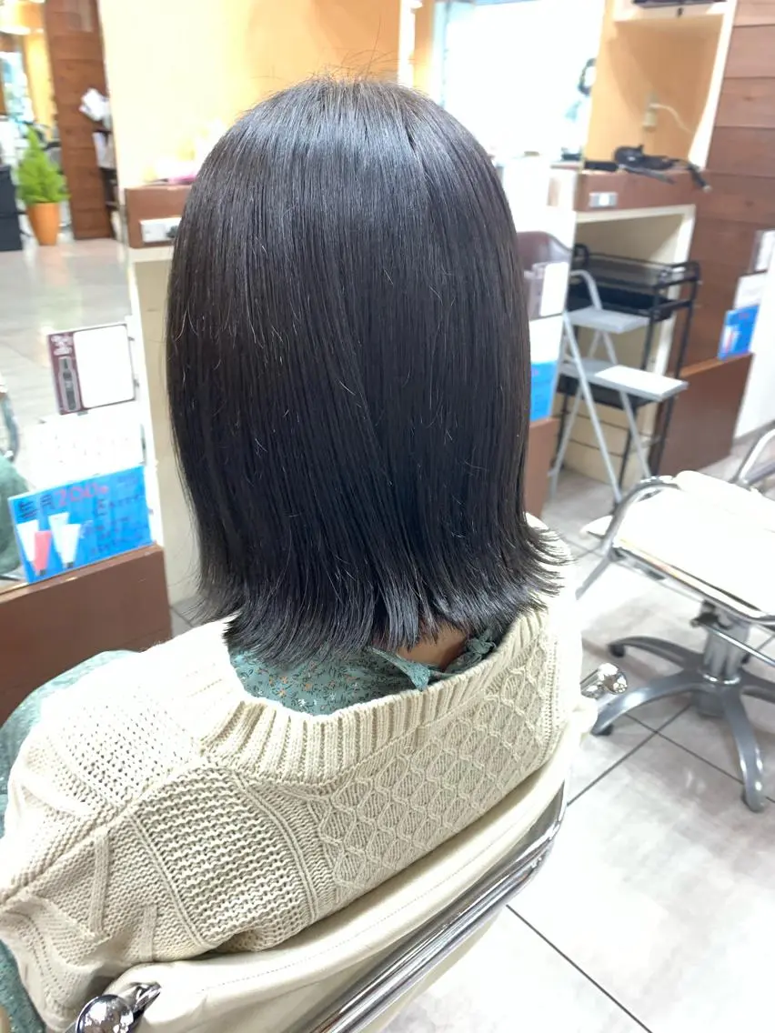 ミディアム カット ヘアカラー レイヤー/艶髪カラー 森本くるみのヘアスタイル