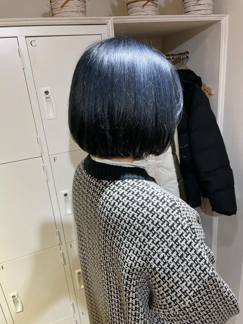 ショート カラー akane .のヘアスタイル