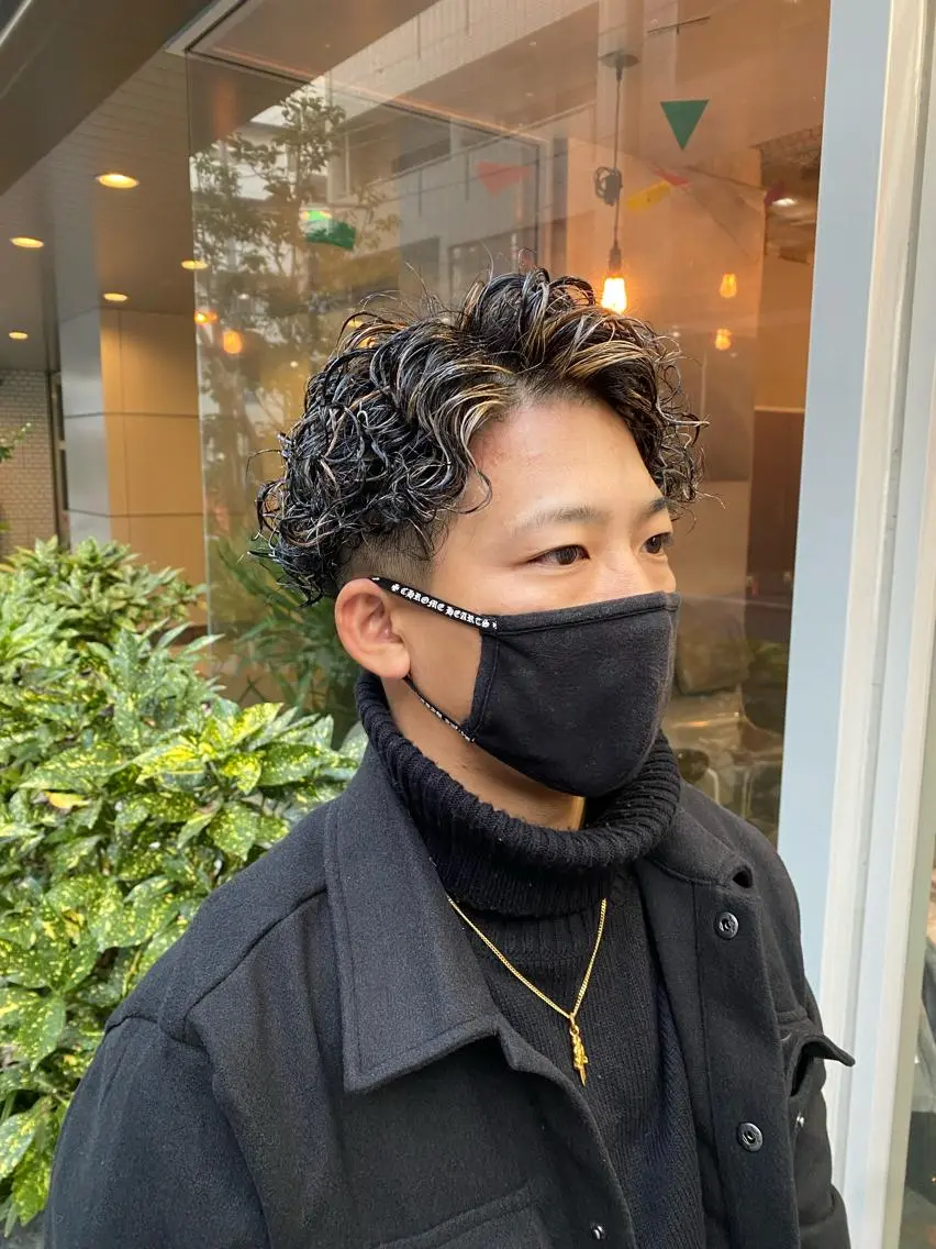 ショート カラー パーマ ハイライトカラー ハイライト スパイラルパーマ Riganuts王子 Hayato✂︎のヘアスタイル