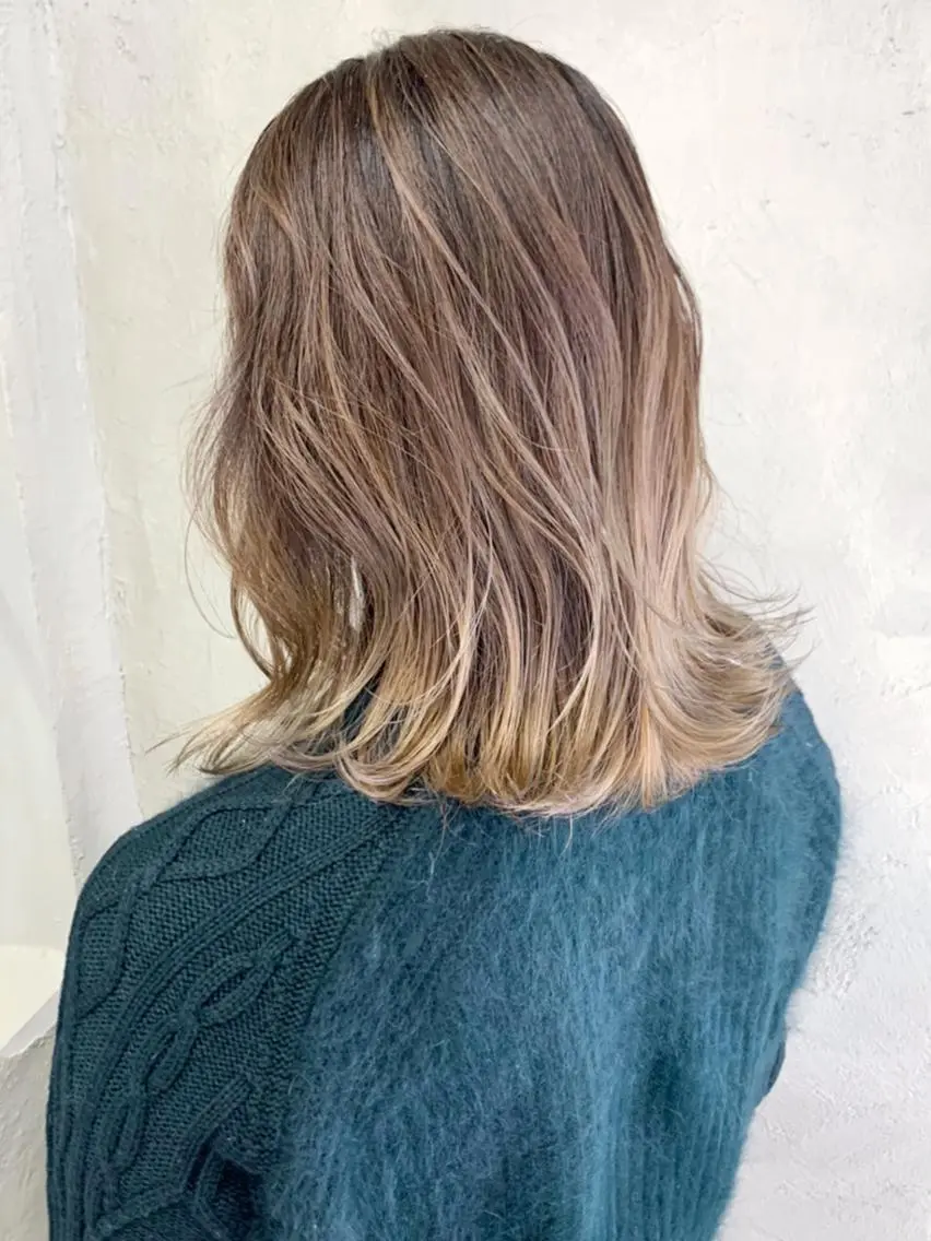 ミディアム カラー パーマ ヘアアレンジ ハイライトカラー ハイライト ITbyALBUM 中野店のヘアスタイル