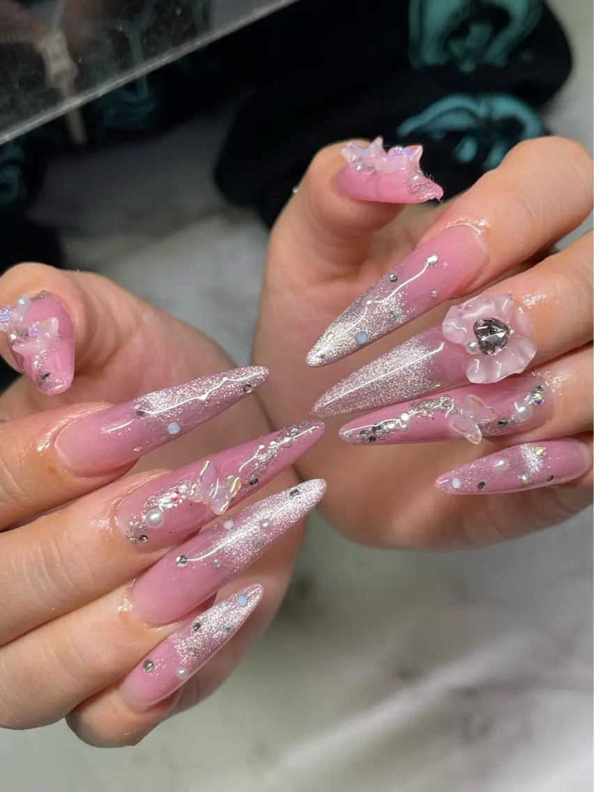 ロング ハンドネイル Nail Salon espritのネイルデザイン
