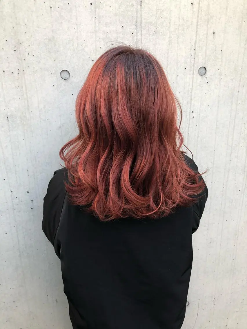 ミディアム 藤原 ちひろのヘアスタイル