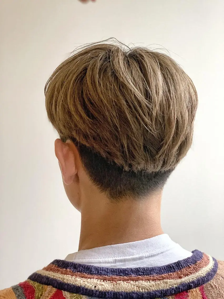 ショート カラー メンズ マッシュ ショートヘア カット ヘアカラー メンズStylist 山根慧のヘアスタイル