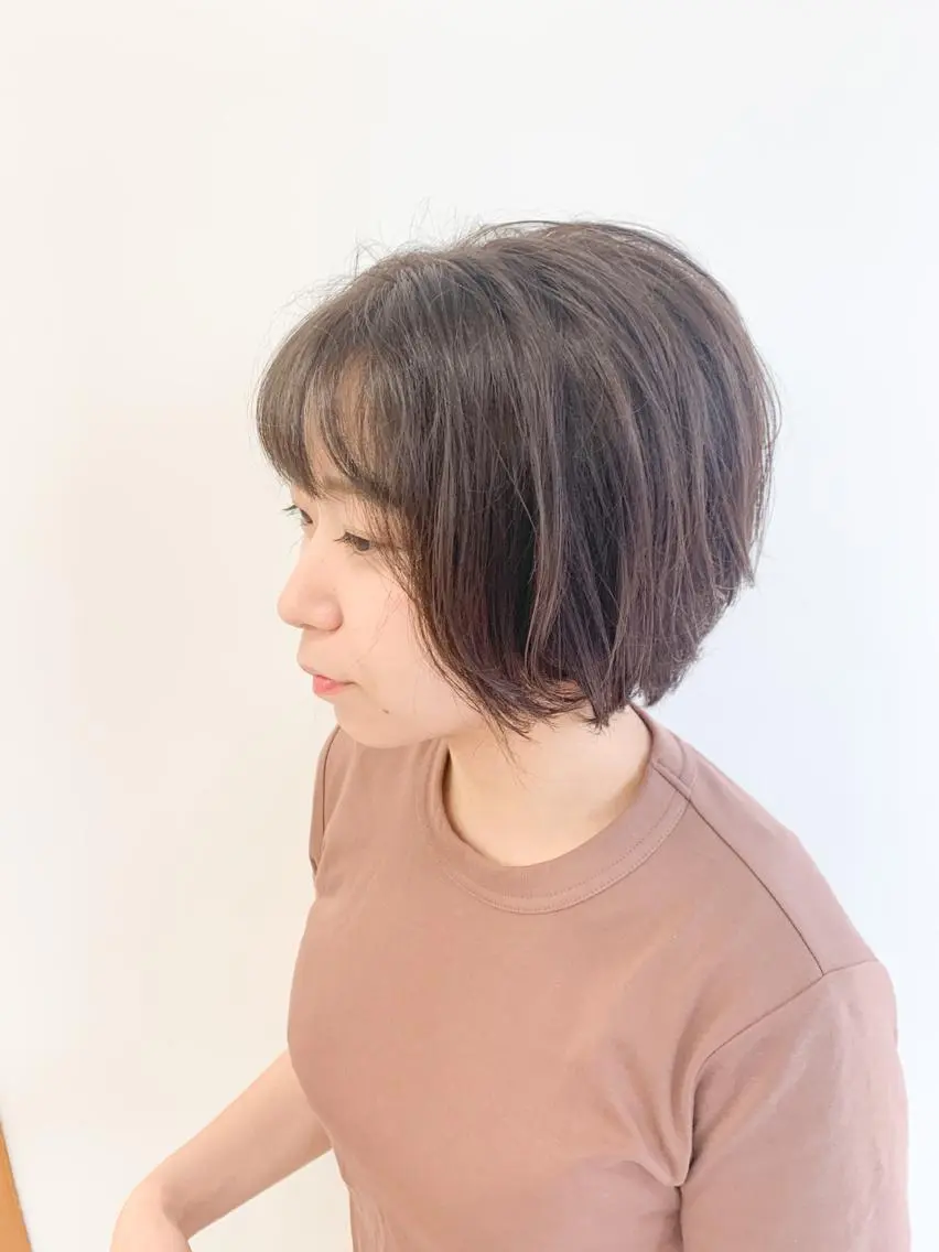 ショート ボブ 斜めバング シースルーバング カット 角床直哉 カラーカットNO 1のヘアスタイル