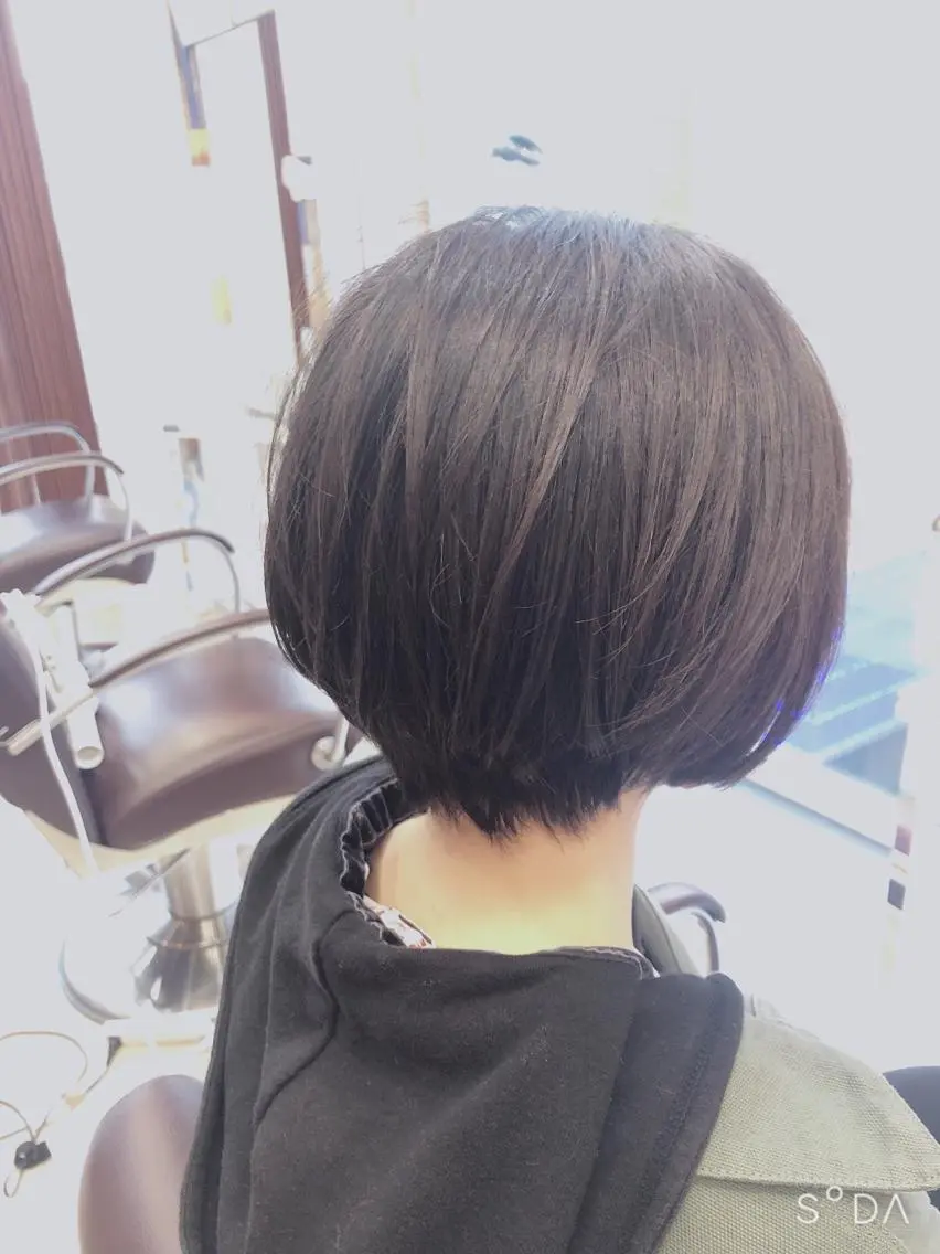 ショート GOSSIP信国 瑞絵のヘアスタイル