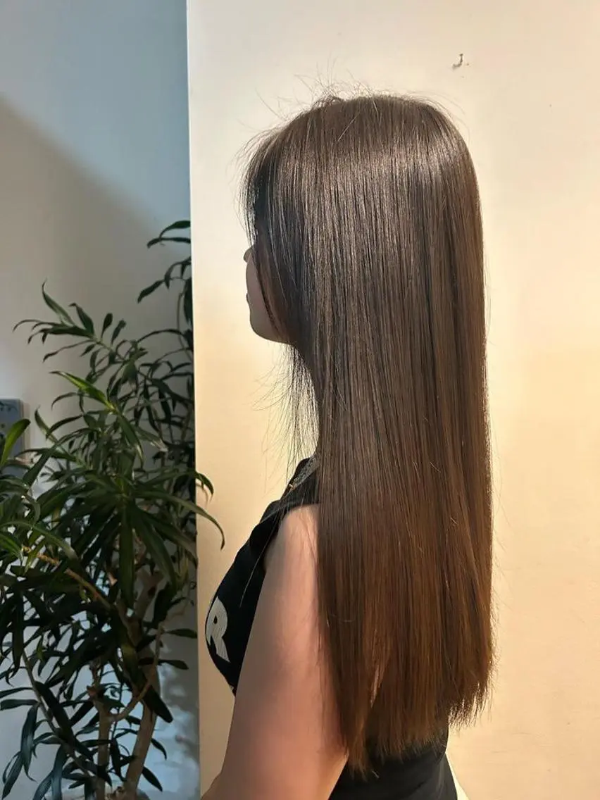 ロング カラー アクアカラー トリートメント 愛瑠奈 erunaのヘアスタイル