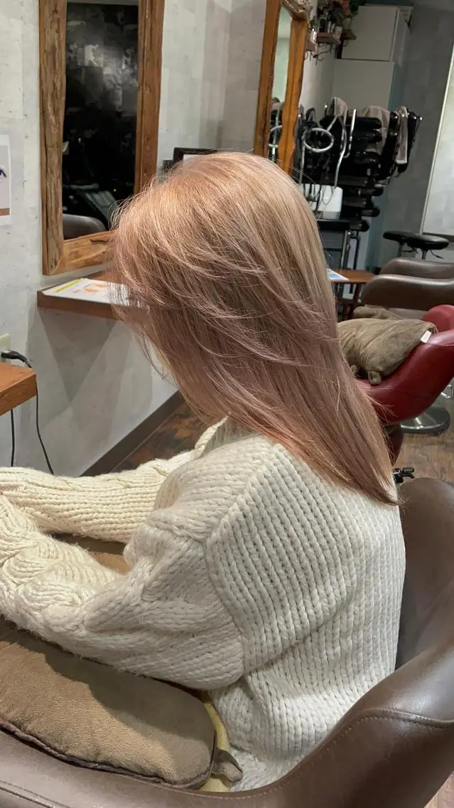 セミロング カラー ベージュカラー ミルクティーベージュ カット ヘアカラー Wataru 髪質改善カラー💎のヘアスタイル