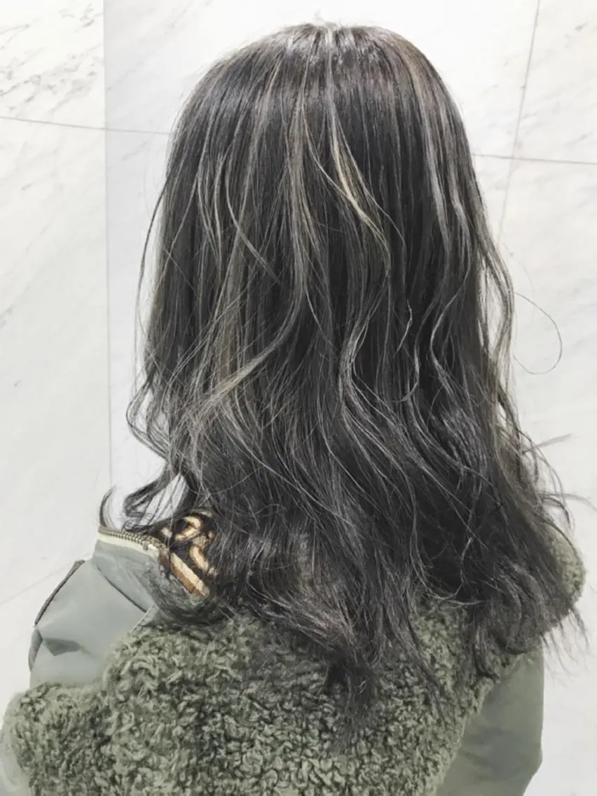 ロング カラー ヘアカラー 重政 和樹のヘアスタイル