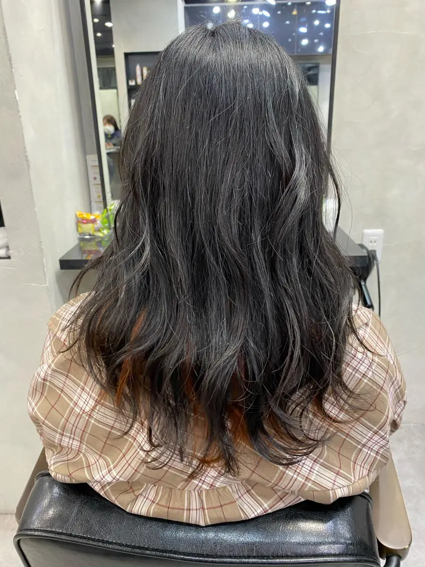 ロング FAAM Tsuneのヘアスタイル