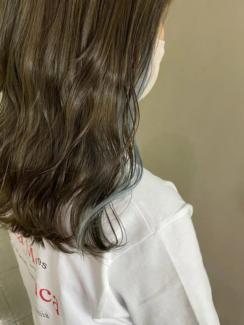 ロング 吉村 夏椰のヘアスタイル