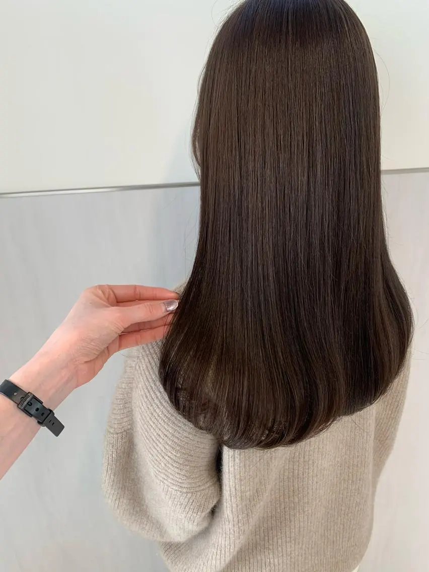 ロング カラー ブラウンカラー ココアブラウン トリートメント 梅本 有希のヘアスタイル