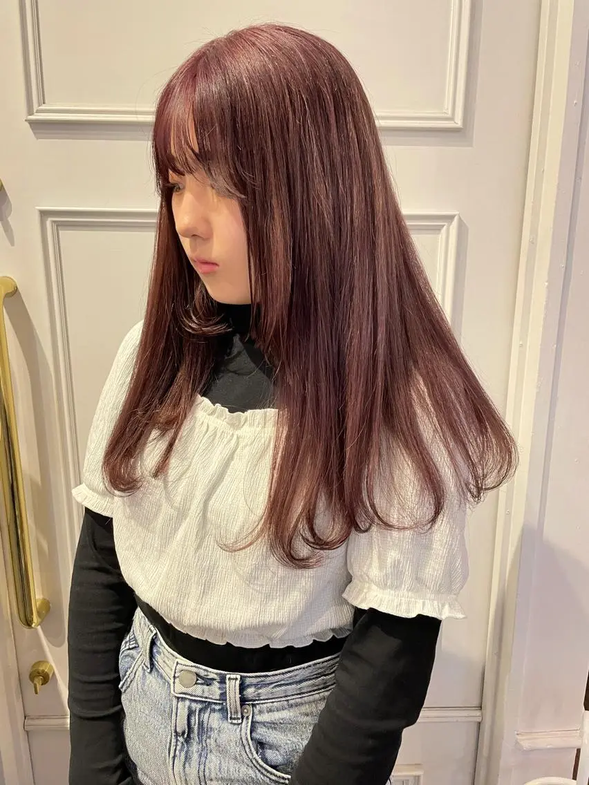 ロング カラー カット ヘアカラー トリートメント 安藤 佑衣のヘアスタイル