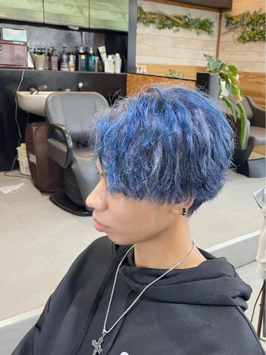 ショート メンズ メンズブリーチ メンズハイライト アッシュ ハイライト かんばら りょーいのヘアスタイル