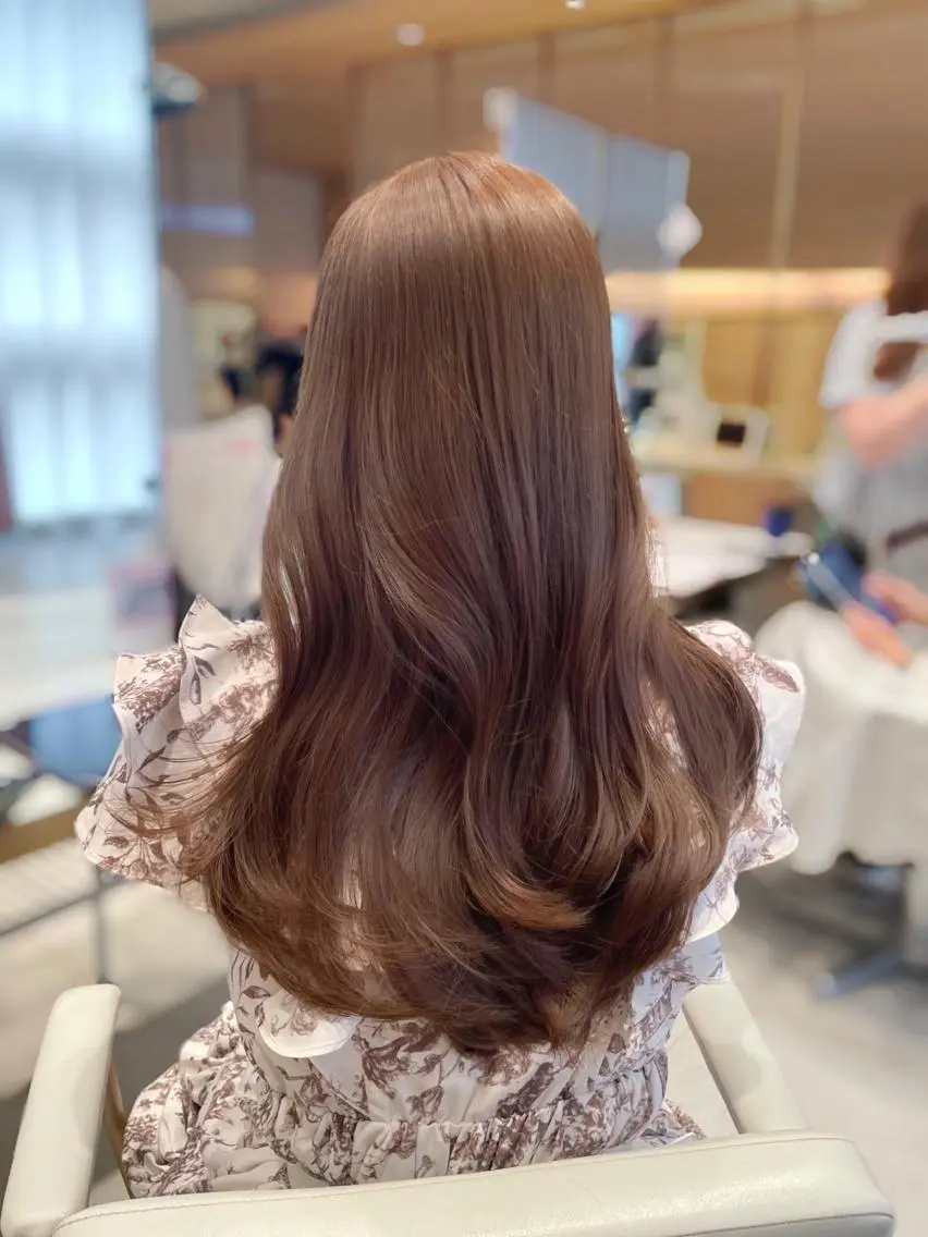 ロング カラー ヘアアレンジ 🤎小顔レイヤー /ベージュ🤎友香のヘアスタイル