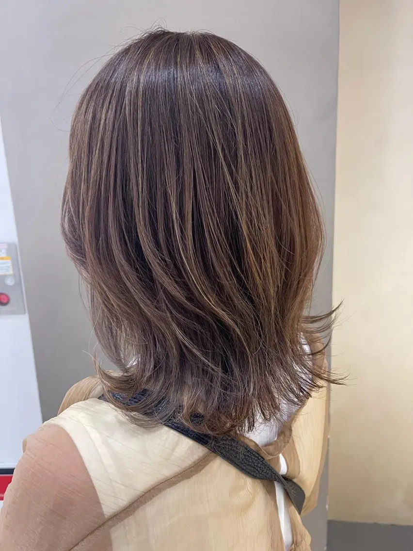 セミロング カラー k-two top stylist 林原のヘアスタイル
