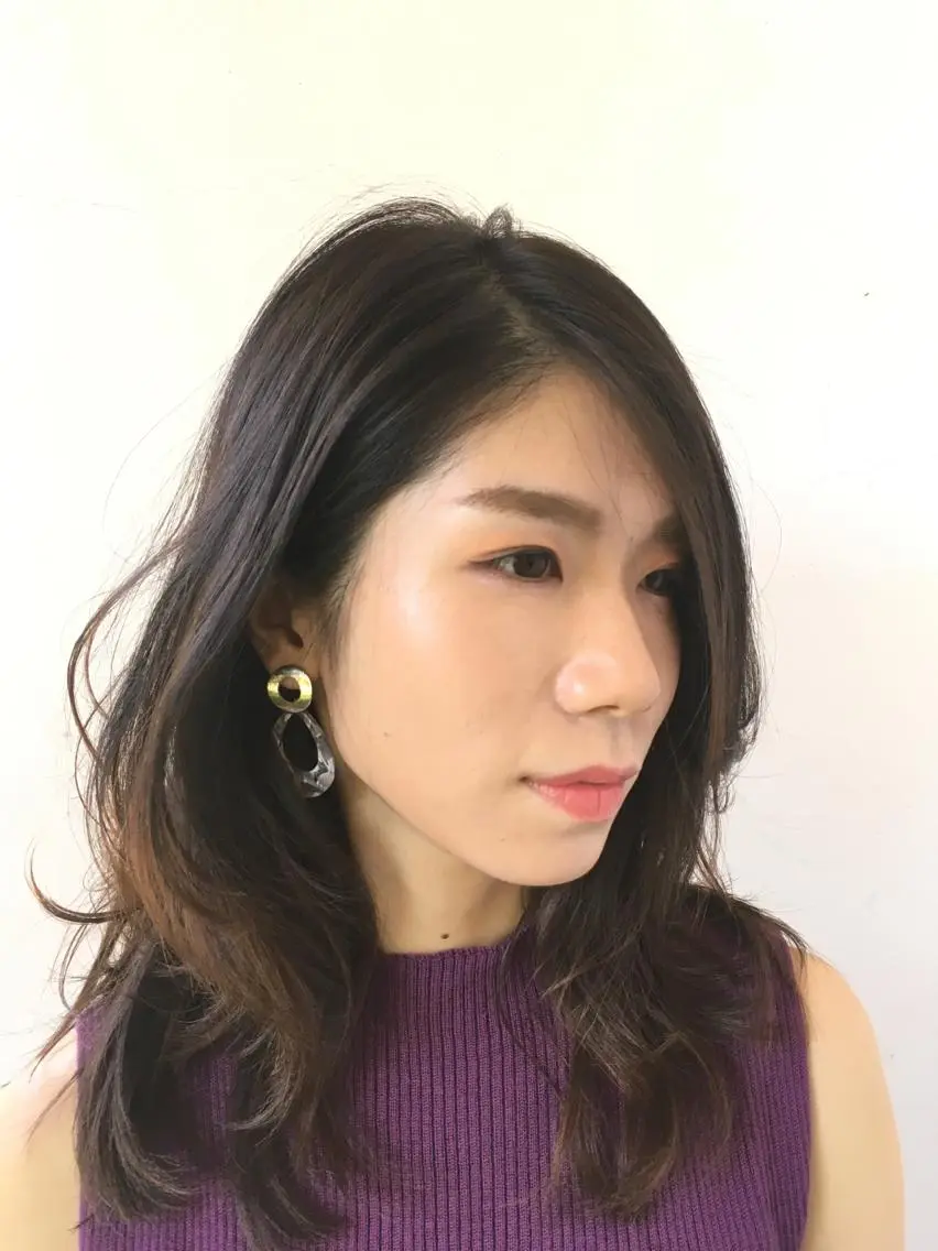セミロング パーマ セミロングパーマ レイヤーカット ニュアンスパーマ 小酒井 智洋のヘアスタイル