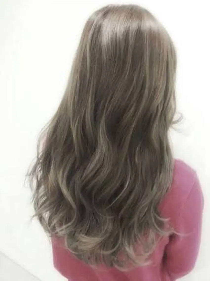 ロング 大人女性に寄り添う 髪質改善サロンのヘアスタイル