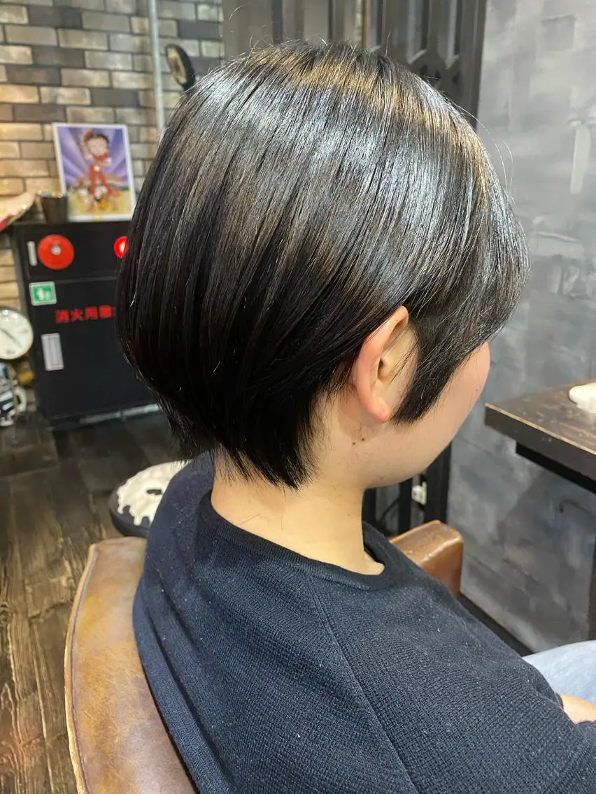 ショート 寄主 洸雅のヘアスタイル