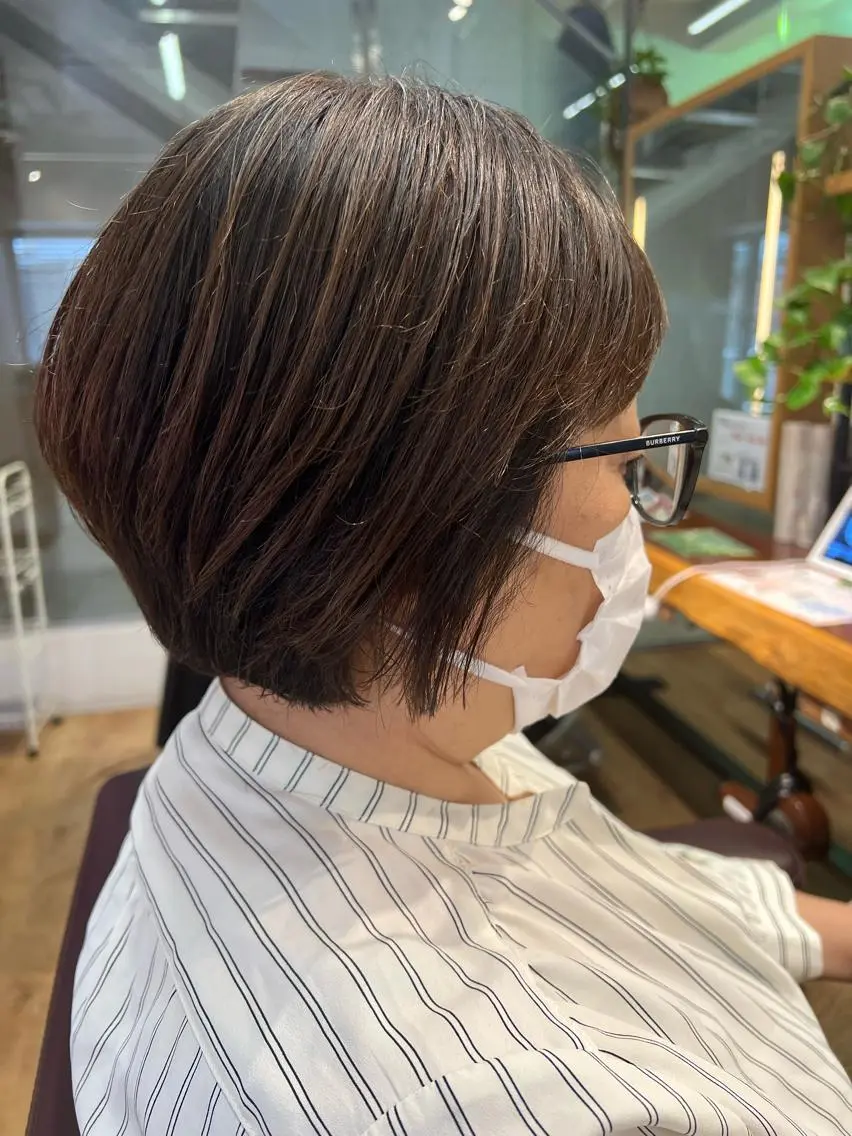 ショート カラー ハイライトカラー ハイライト カット ヘアカラー ヘッドスパ 秋山 聡子のヘアスタイル