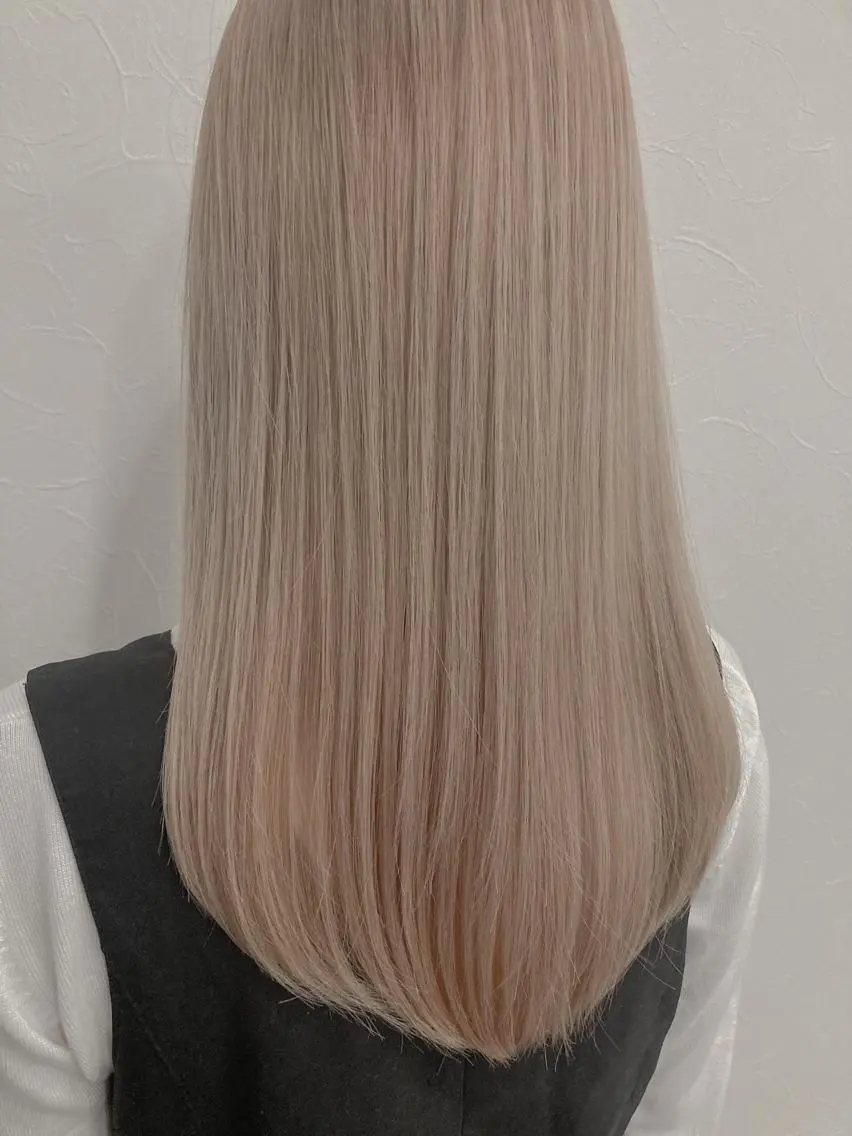 カラー Misirlou Hairのヘアスタイル