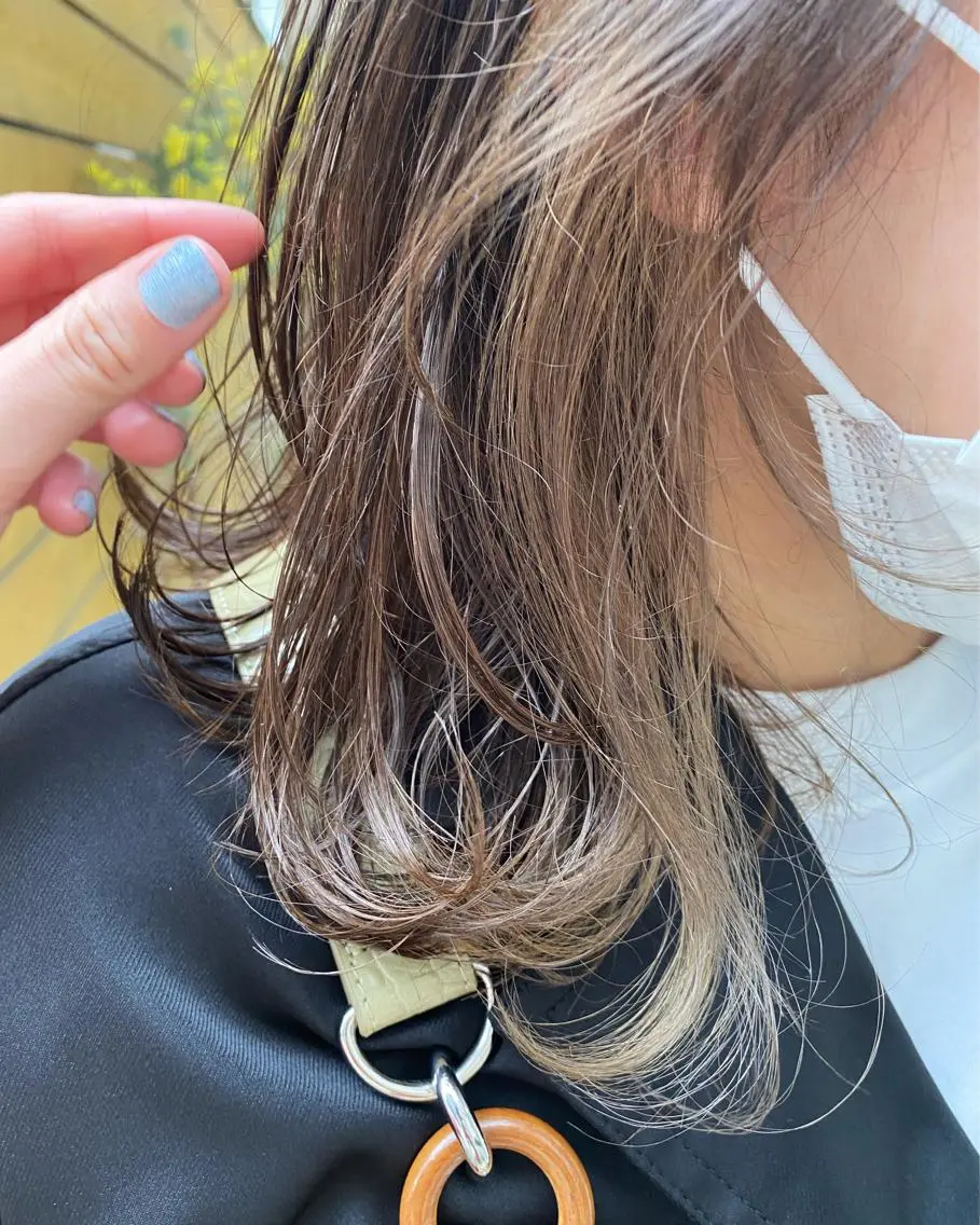 カラー 大山 茶子のヘアスタイル