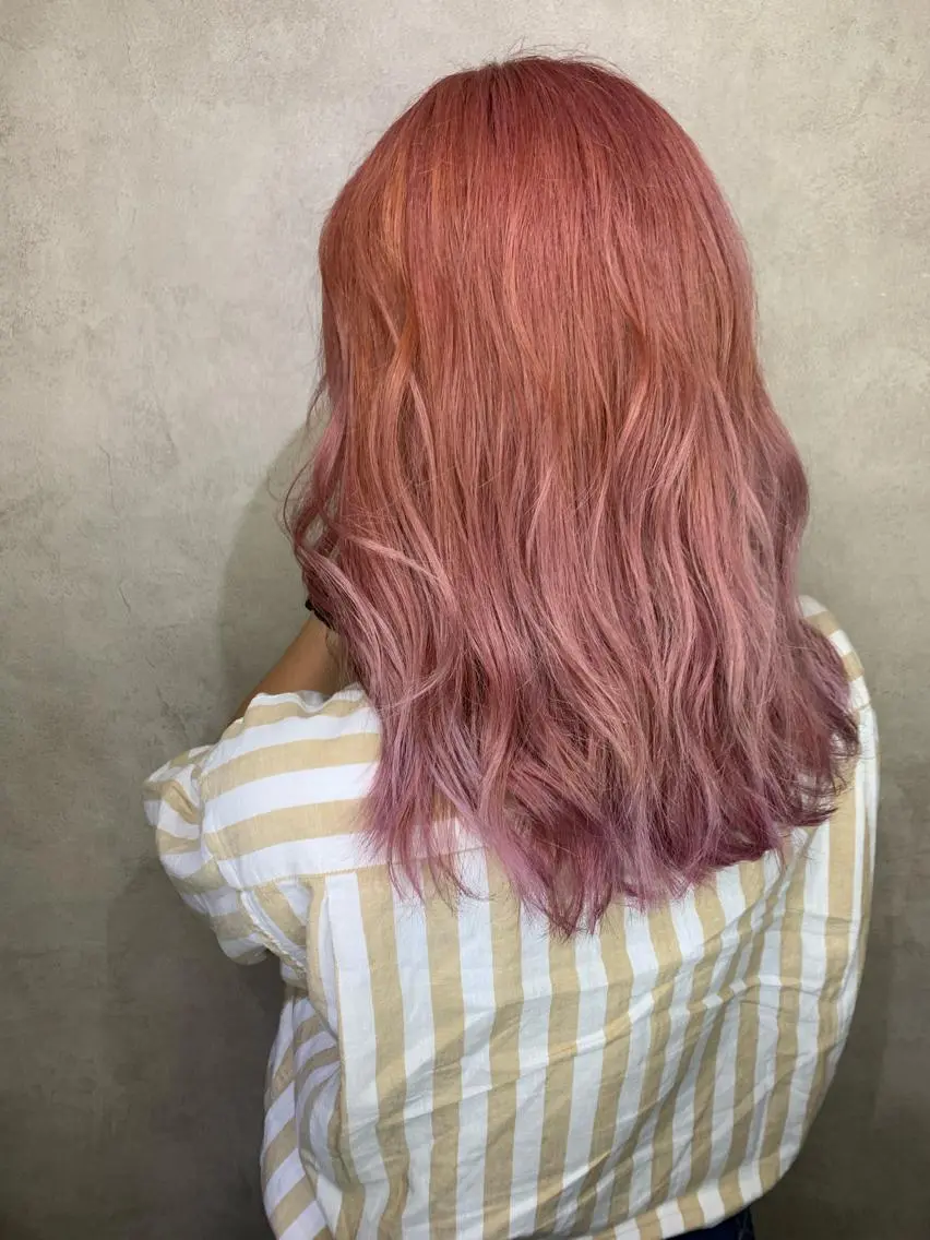 ミディアム カラー ピンクカラー ヘアカラー swan ユイカのヘアスタイル