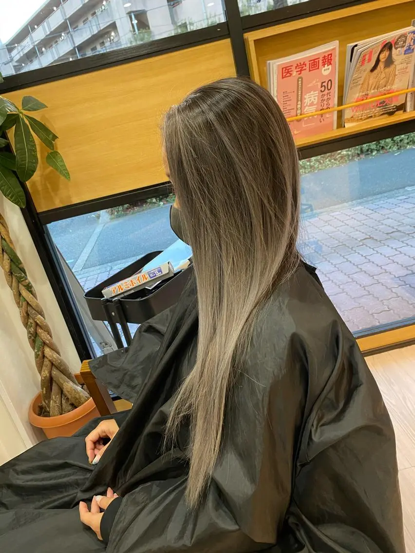 ロング 外国人風カラー ashida yuukiのヘアスタイル