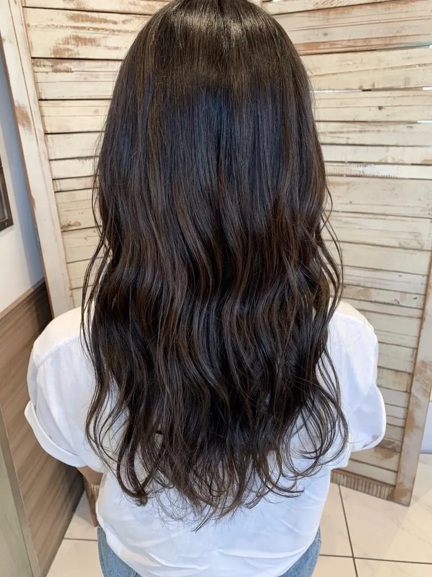 ロング カラー ヘアカラー トリートメント 島袋 ナオユキのヘアスタイル