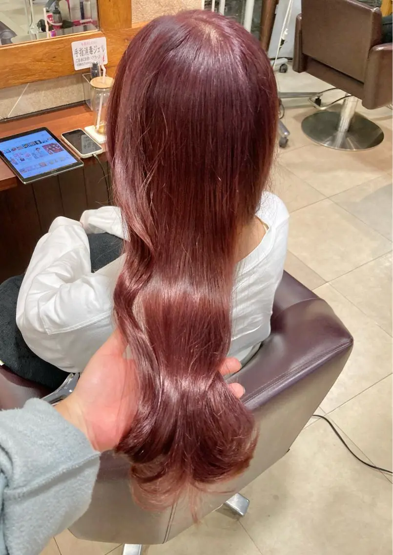 ロング カラー ベージュカラー ブリーチ ピンクカラー カット ヘアカラー トリートメント カットが上手い 💇♂🌸サク🌸のヘアスタイル
