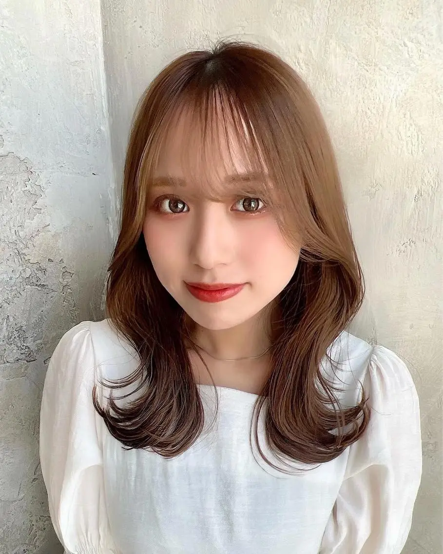セミロング カラー ベージュカラー ブラウンカラー くびれヘア 髪質改善 縮毛矯正 🧡くびれヘア/前髪 顔周り🧡久原結衣のヘアスタイル
