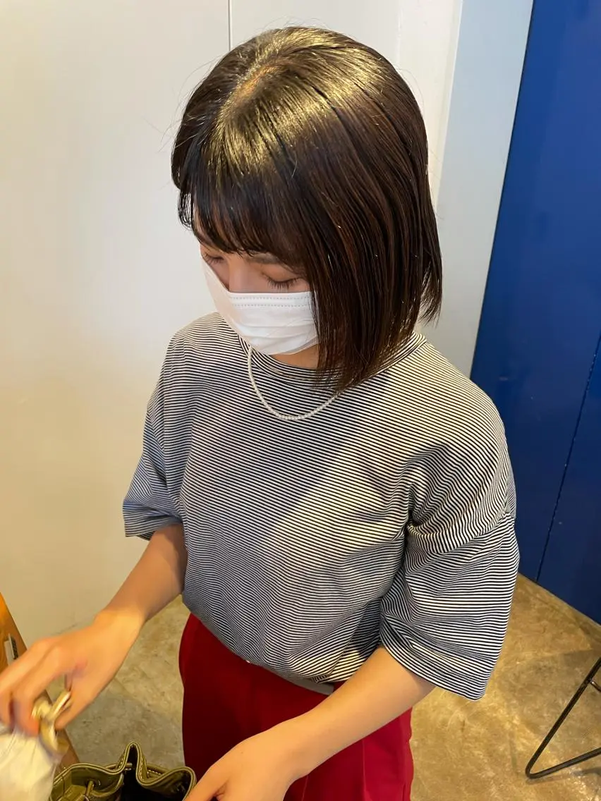 ショート カット トリートメント MIOベージュカラー 柔らかいカラーのヘアスタイル