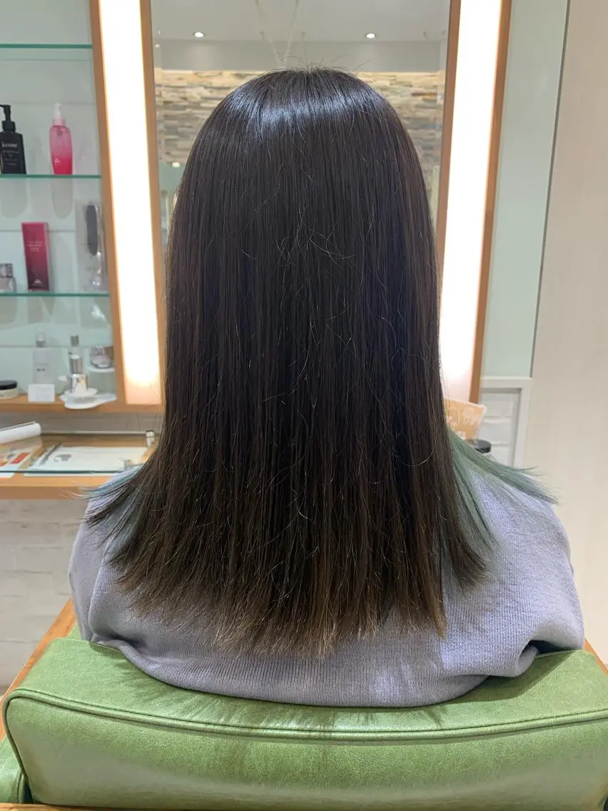 ミディアム カラー アッシュ 高橋友里亜 /フリーランスのヘアスタイル