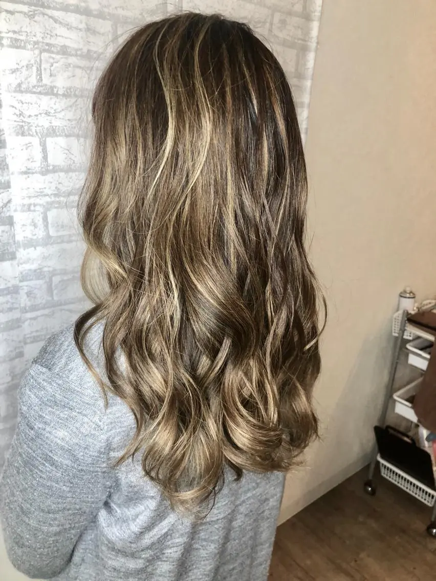 セミロング カラー ヘアアレンジ グレージュ ハイライトカラー ハイライト 美髪・艶髪特化美容師 RYOJIのヘアスタイル