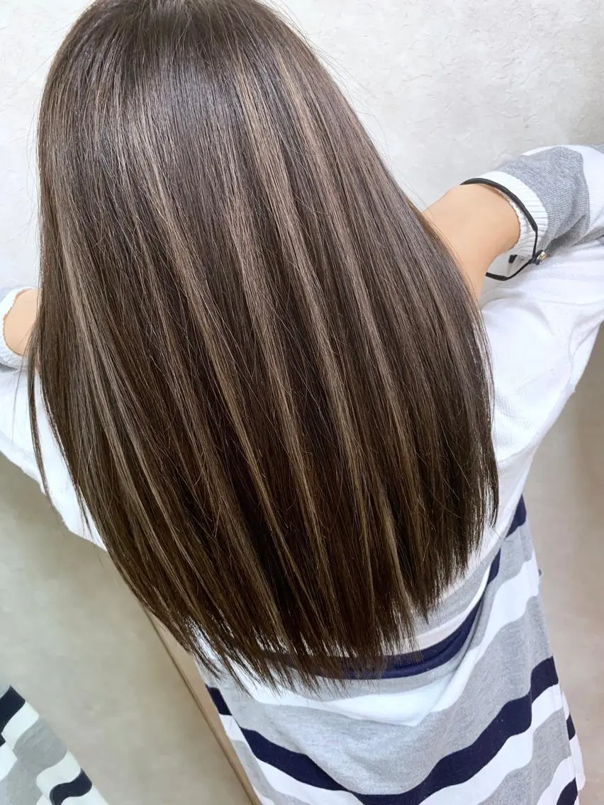 ミディアム 穐田 司樹のヘアスタイル