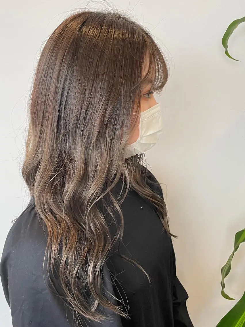 ロング ZAZA ASAMIのヘアスタイル
